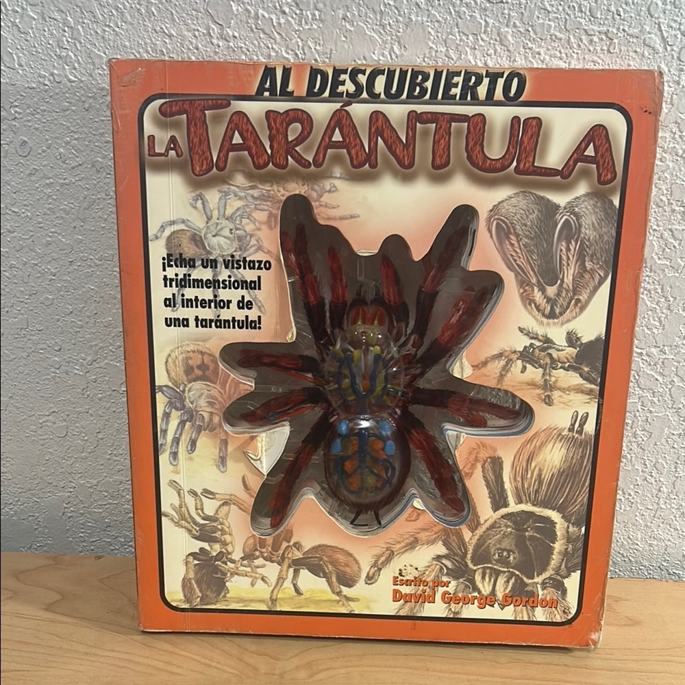 La Tarántula" Educational Book & 3D Model in Spanish by David George Gordon - Picture 7 of 7